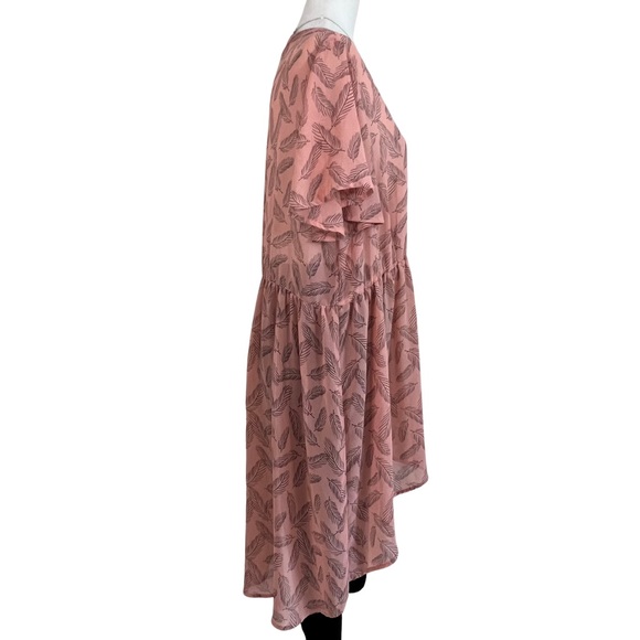 ❌SOLD❌Torrid Lexie Babydoll Chiffon Tunic Pink Feather Print Plus 2 18 to 20 2X - Picture 6 of 17